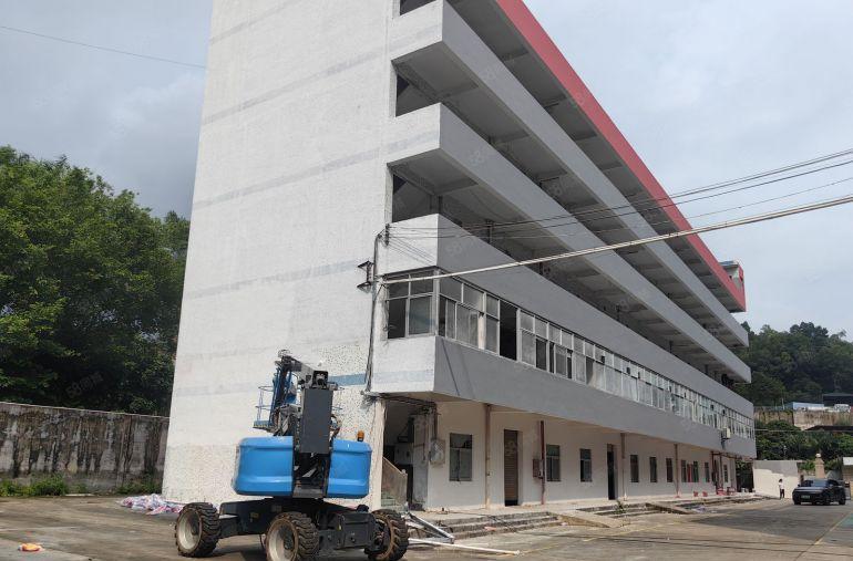 坪山坑梓村委独门独院8000平精装厂房仓库出租主干道边大小分