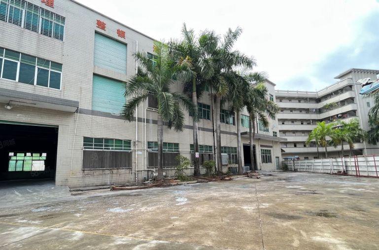 坪山坑梓大工业区一二楼2000平厂房出租 大小可分租一楼6米