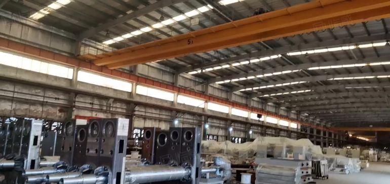 深圳市坪山区18000平方米红本钢结构厂房，高度13米空地大