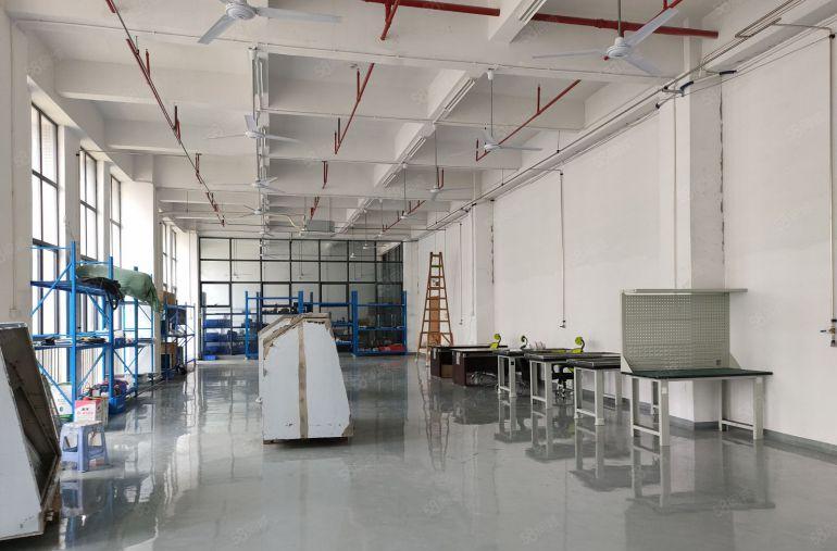 坪山新出原房东大型花园式红本厂房整层4300平方