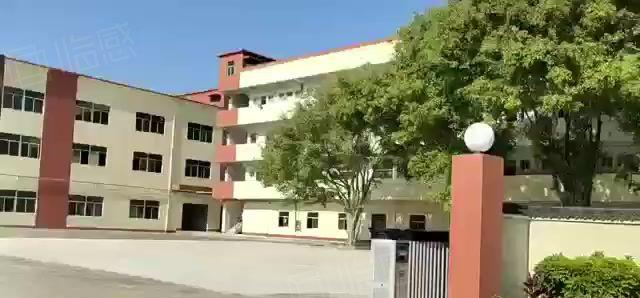 坪山地铁口原房东独院5000平方厂房仓库出租 空地超大可分租