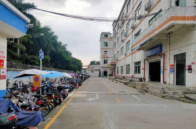坪山坪大工业区原房东2000平厂房可分租 带装修低价仓库出租