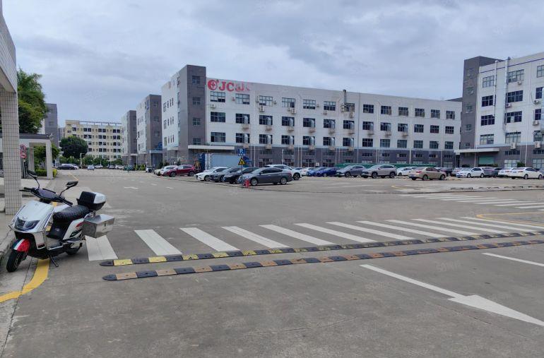 坪山大工业区原房东红本厂房仓库一楼500平方层高6米可分租