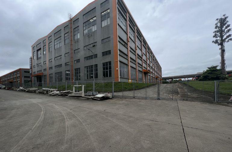 坪山原房东高13米钢构厂房16000平仓库出租带红本实际面积