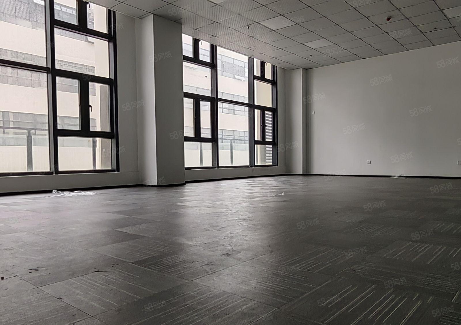 4000元坪山龙田园区8楼150平精装办公室现成地板砖吊顶