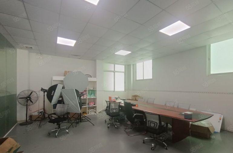 坪山坑梓地铁站原房东大型工业区新空出一楼1000平方厂房出租