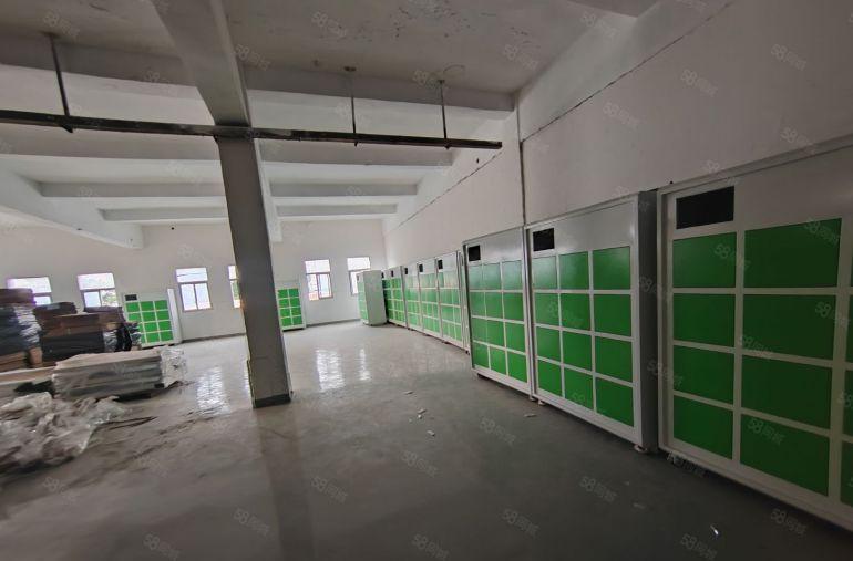 坪山龙田街道精装修300平方标准厂房可做办公室使用独立卫生间