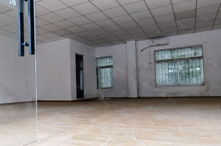 3800元坪山坑梓光祖北路独院一楼120平现成地板吊顶玻璃门