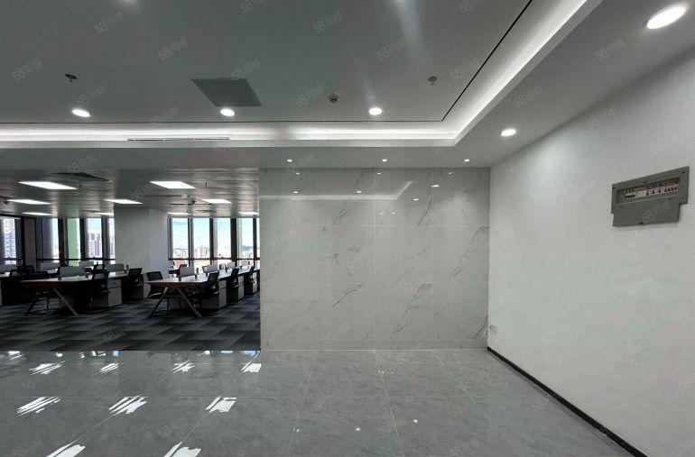 办公优选 南山地铁口旁办公楼 楼上300平带家私办公室出租