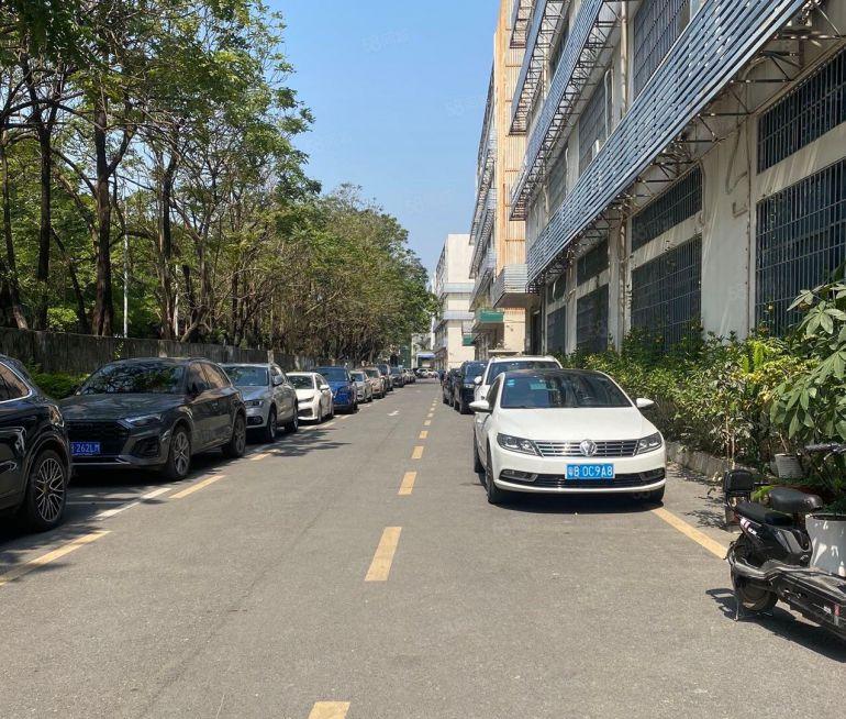 南山西丽产业园1250平厂房带装修，环境好，配套齐全