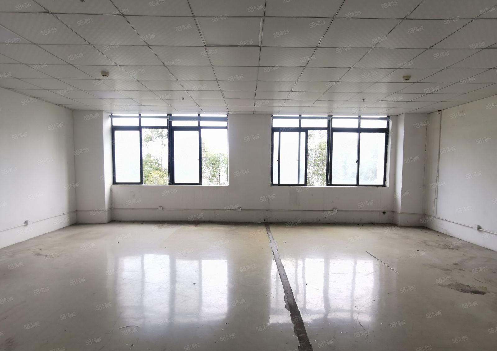 横岗高速路口永湖地铁站边空出原房东厂房一层2600平方