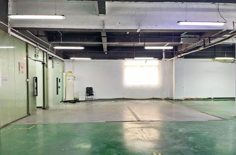 南山西丽 厂房 408平 带现成空调 租金便宜