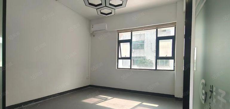 40元西丽 留仙洞整层1550平16个隔间 办公研发 直播