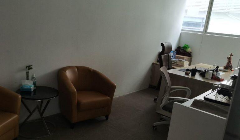 精装修领包办公，有配备办公座椅