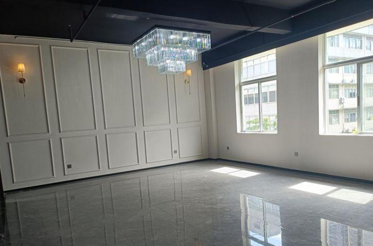 精装办公室，教育培训，电商，可分大小