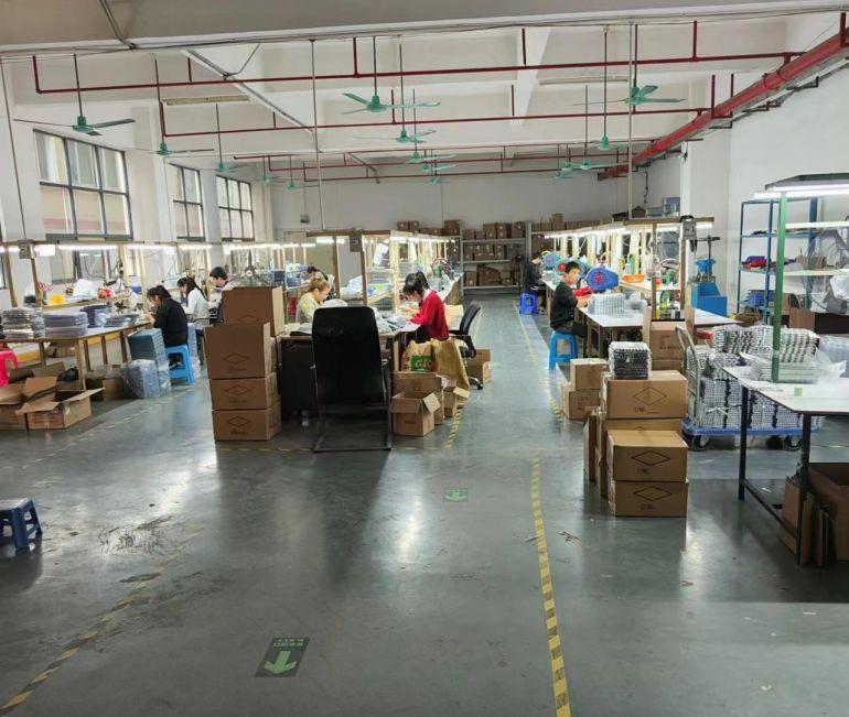 车间办公室精装修，可做生产加工，办公。