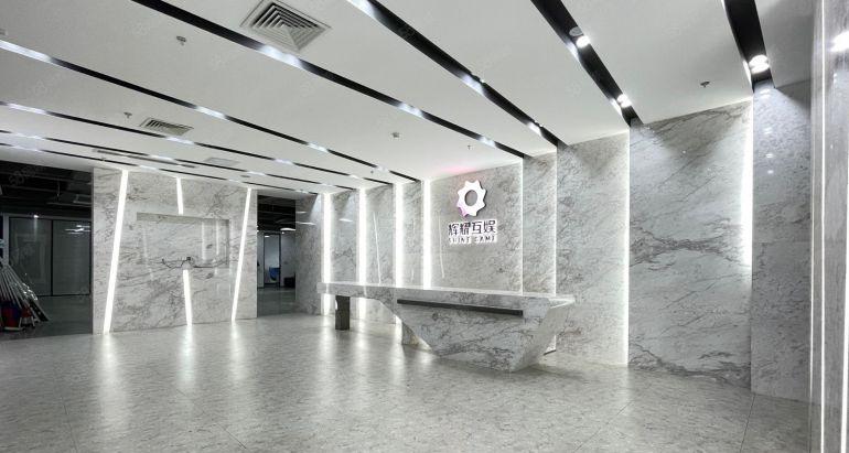 南山科技园朗山路 精装厂房900平出租 只要58元 高使用率