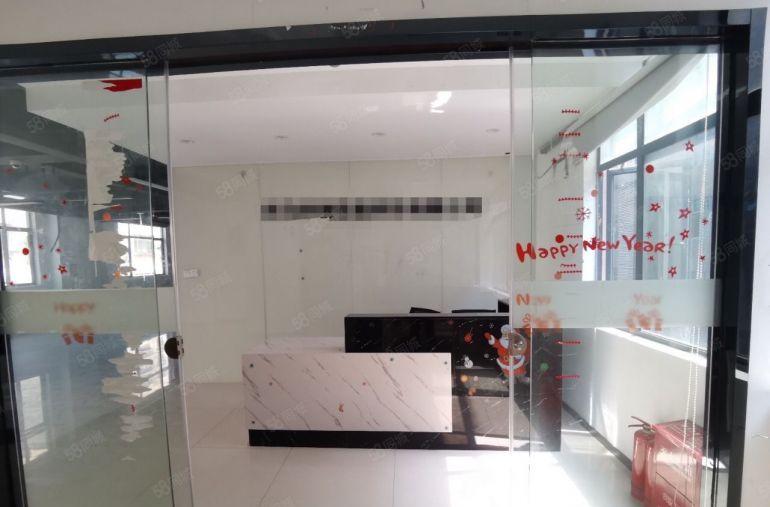 西丽双地铁口创意园整层700平精装修，带红本园区