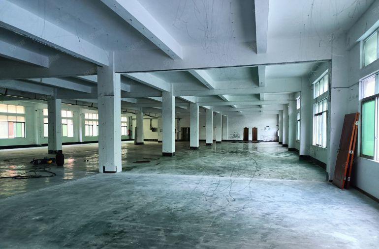 500平起南山科技园二楼1500平整层厂房红本重工业过环评