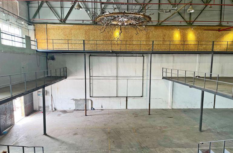 南山西丽 一楼中空12米层高 复试  展示面非常好