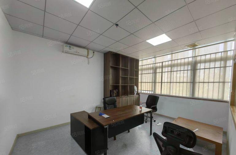 蛇口厂房出租 176平米 8800元 3个隔间 精装修