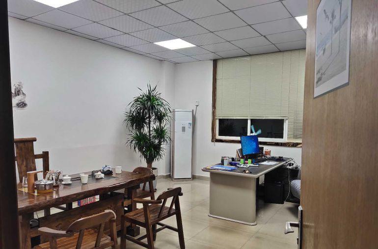 出租或分租龙岗坪地年丰精装修厂房，小面积15平800平