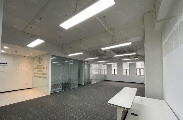 前海荔湾地铁口 兆龙大厦精装 110平，180平米 租48元