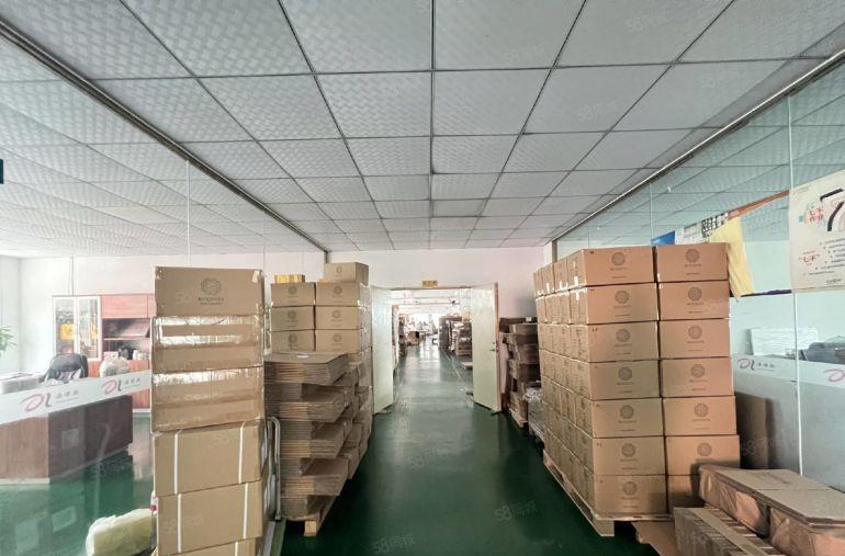 32元起西丽地铁口楼上800平精装修厂房出租仓库出租大小分租