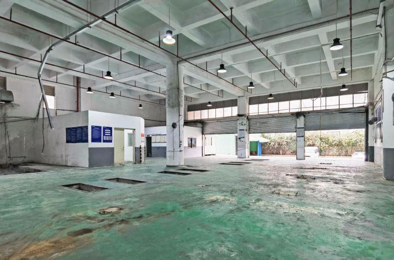 南山科技园 新出原房东红本厂房一楼2080平 可办环评层高7