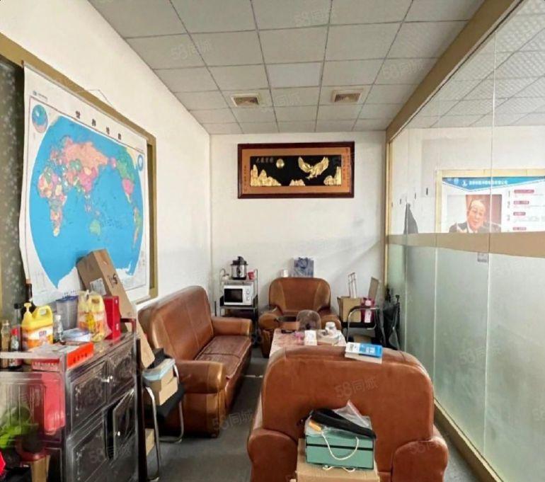 松岗大洋田1400平一楼厂房出租低价仓库出租可分租无尘车间