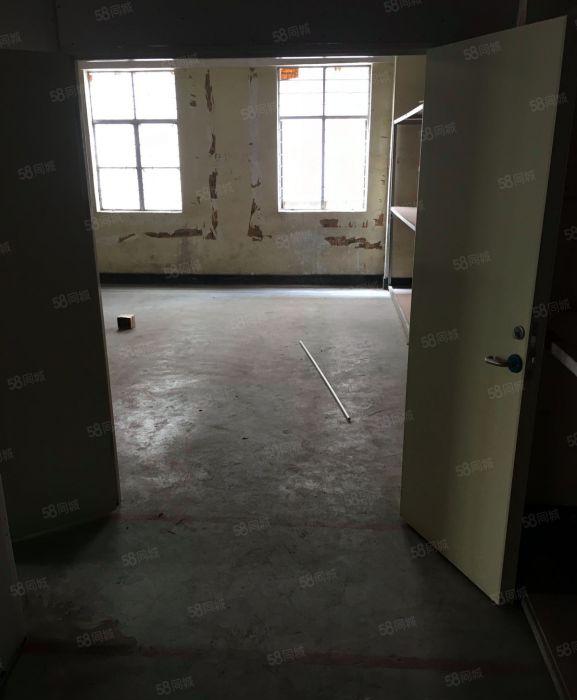 布吉5楼80平方独立临时仓库出租