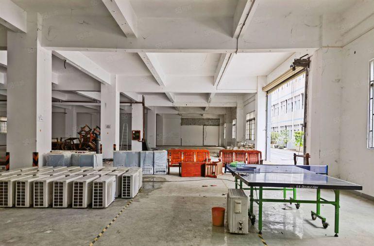 西丽留仙洞总部基地 新出一楼厂房1350平米（原房东出租）