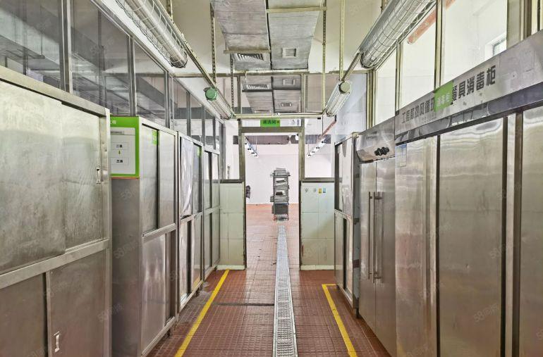 南山科技园附近  现成中央厨房1600平   无转让费