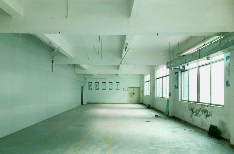 坂田厂房出租300至5000平大小面积都有，适合各行各业