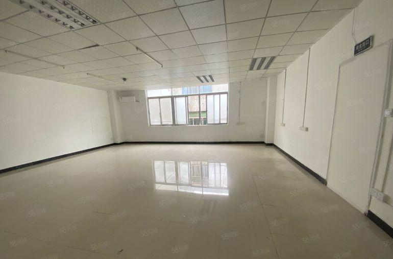 南山西丽地铁站小面积135，200，300平办公仓库水电齐全