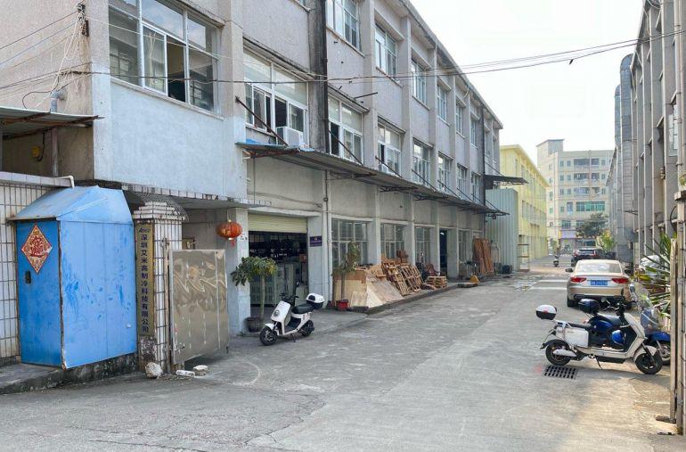 独门独院高速出口旁小型二层工业区厂房