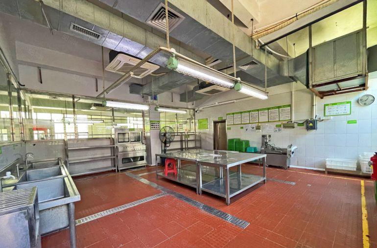 南山中央厨房场地一楼1600平方 现已空出