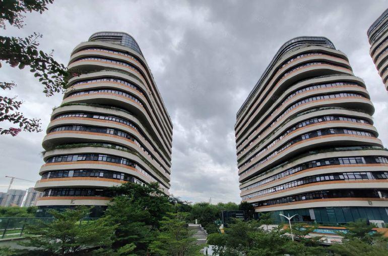 南山西丽地铁口红本厂房3百平起租原房东厂房出租写字楼出租