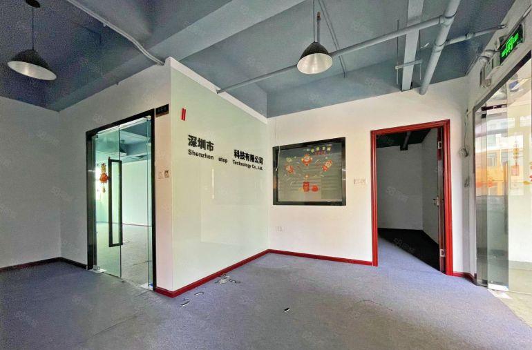 南山西丽 整层620平方 带办公室和仓库 电梯口 非常方便