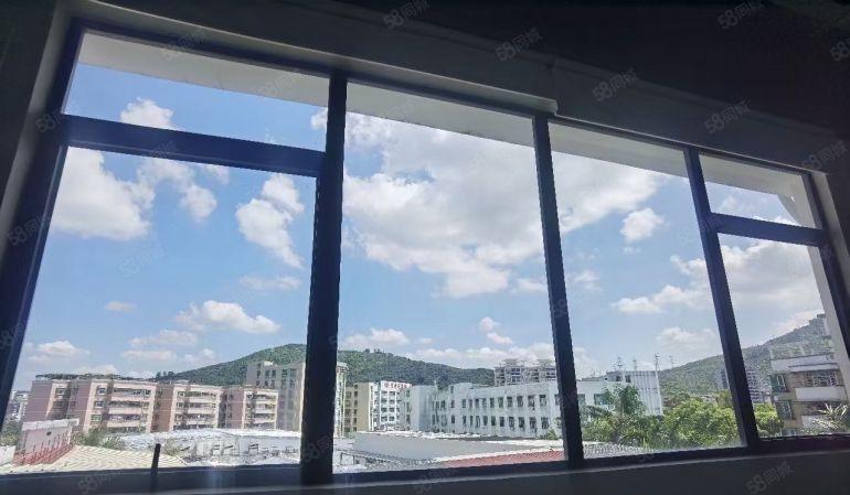 免租6个月1380平整层大开间 珠光地铁7号线 使用率70