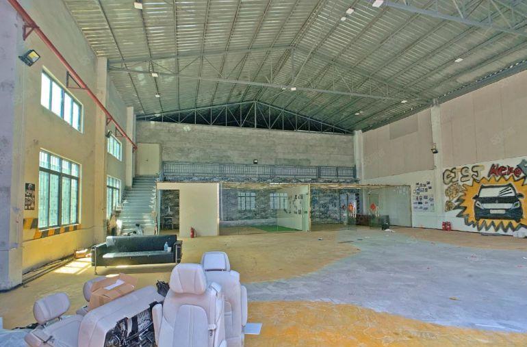 南山一楼独门独院1800平 带宿舍 行业不限