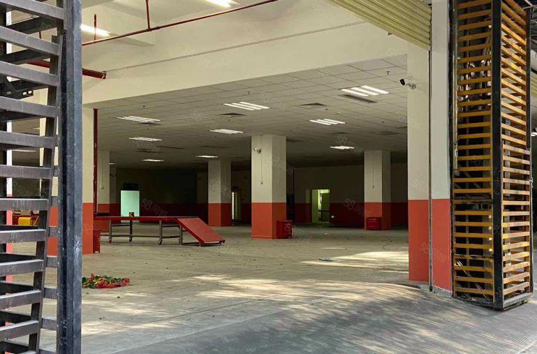 南山西丽大学城一楼1500平 可分租 行业不限