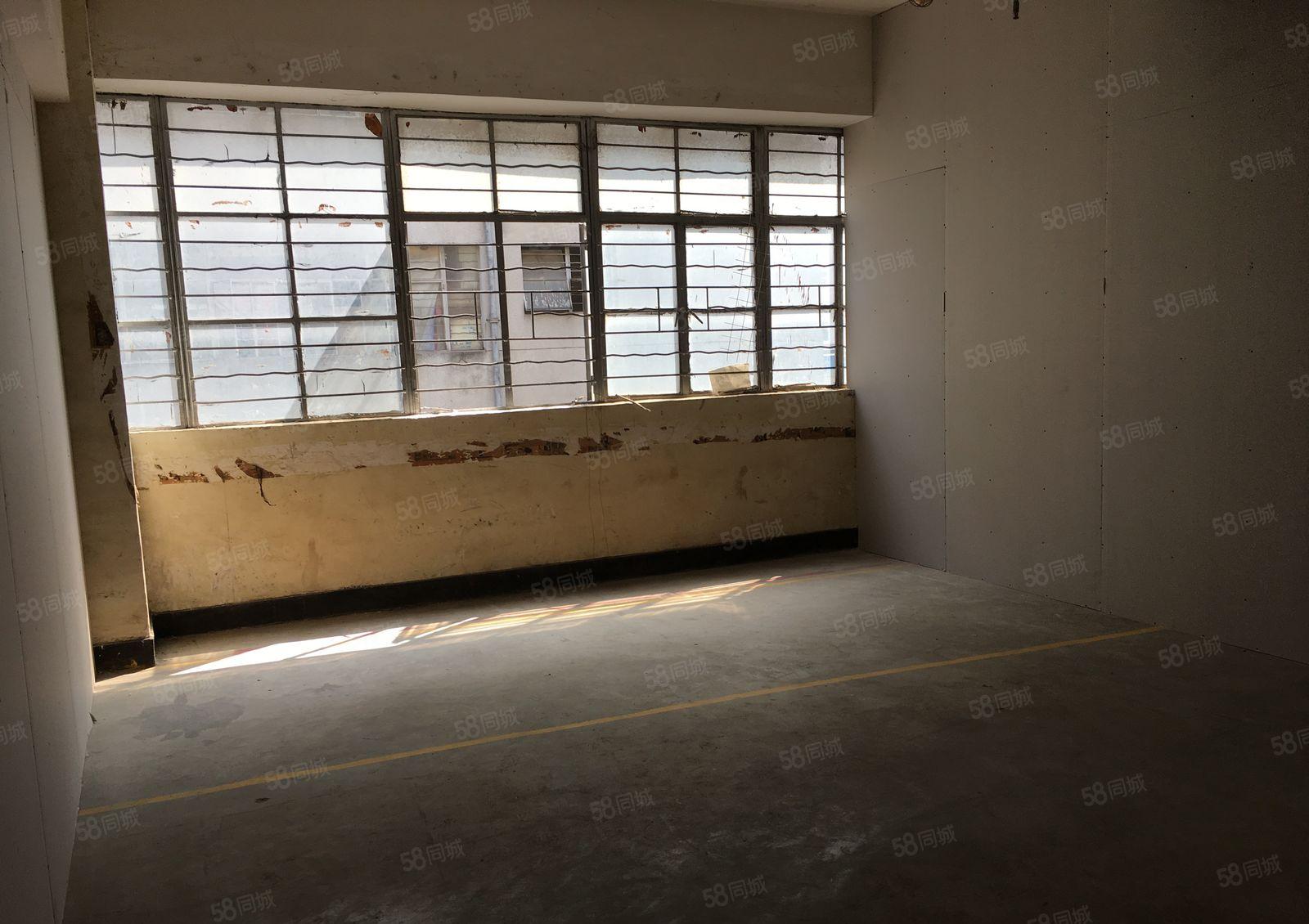 布吉5楼80平方独立临时仓库出租