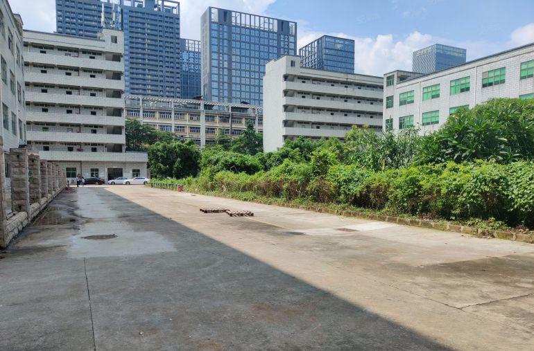 福田原房东厂房2000平出租300平仓库可分租带精装修好招工