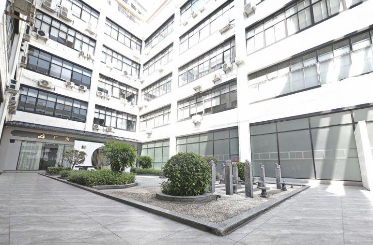 西丽地铁口楼上一楼1000平厂房出租两百平分租精装修办公仓库