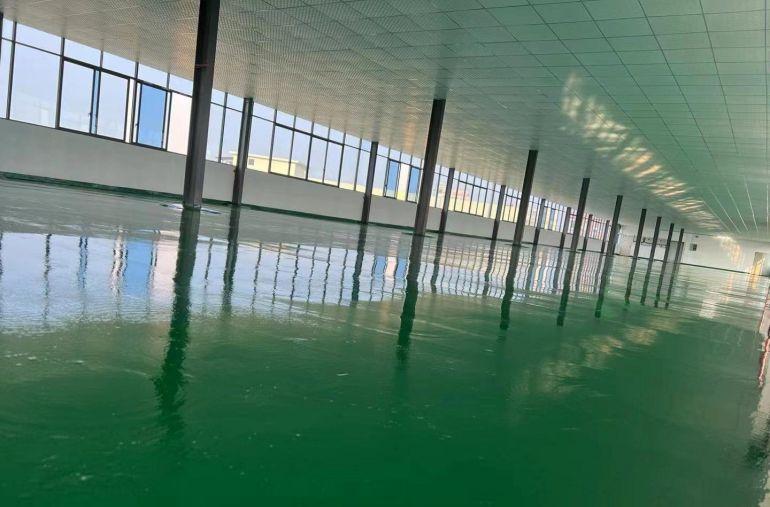 原房东厂房出租，厂房面积1350,有吊顶地板漆办公室，