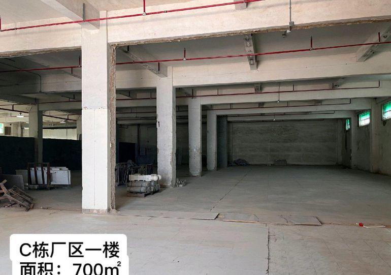 整个观澜亮的厂，交通便利。