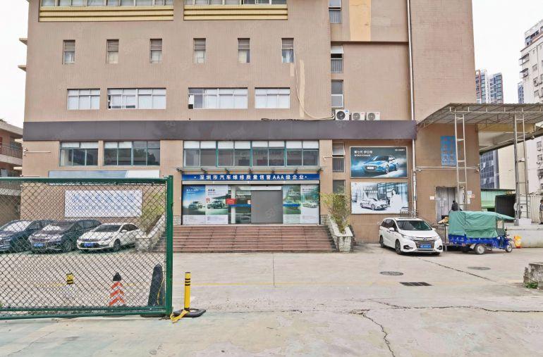 南山科技园 新出原房东红本厂房一楼2080平 可办环评层高7