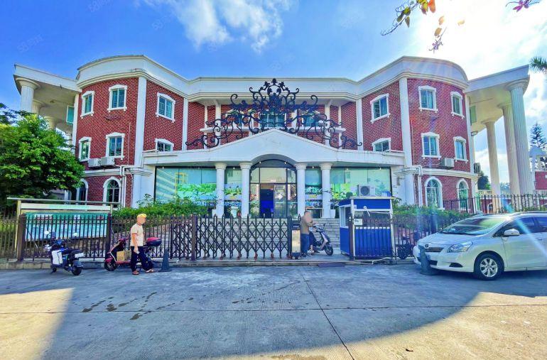 南山 独门独院5686平方 带超大空地 行业不限