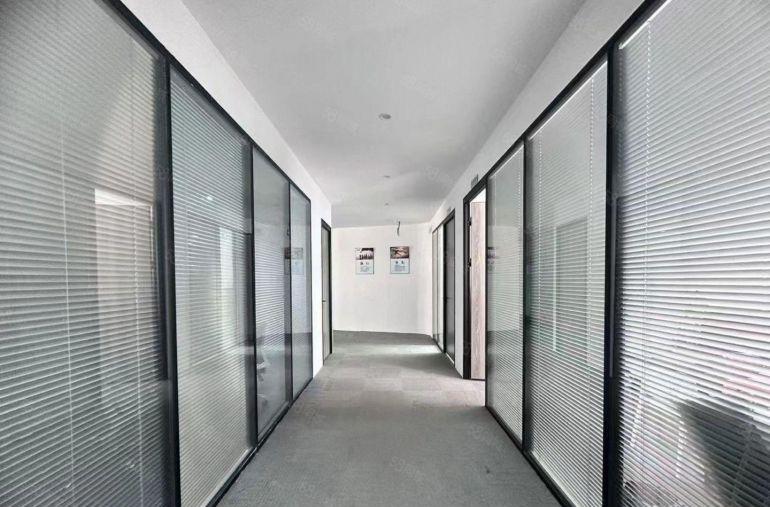 西丽地铁口500平精装修办公仓库厂房出租100平起分使用率高